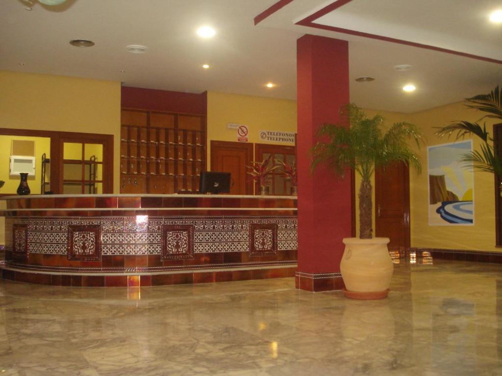 Hotel San Vicente - Centro Playa Conil De La Frontera Eksteriør billede