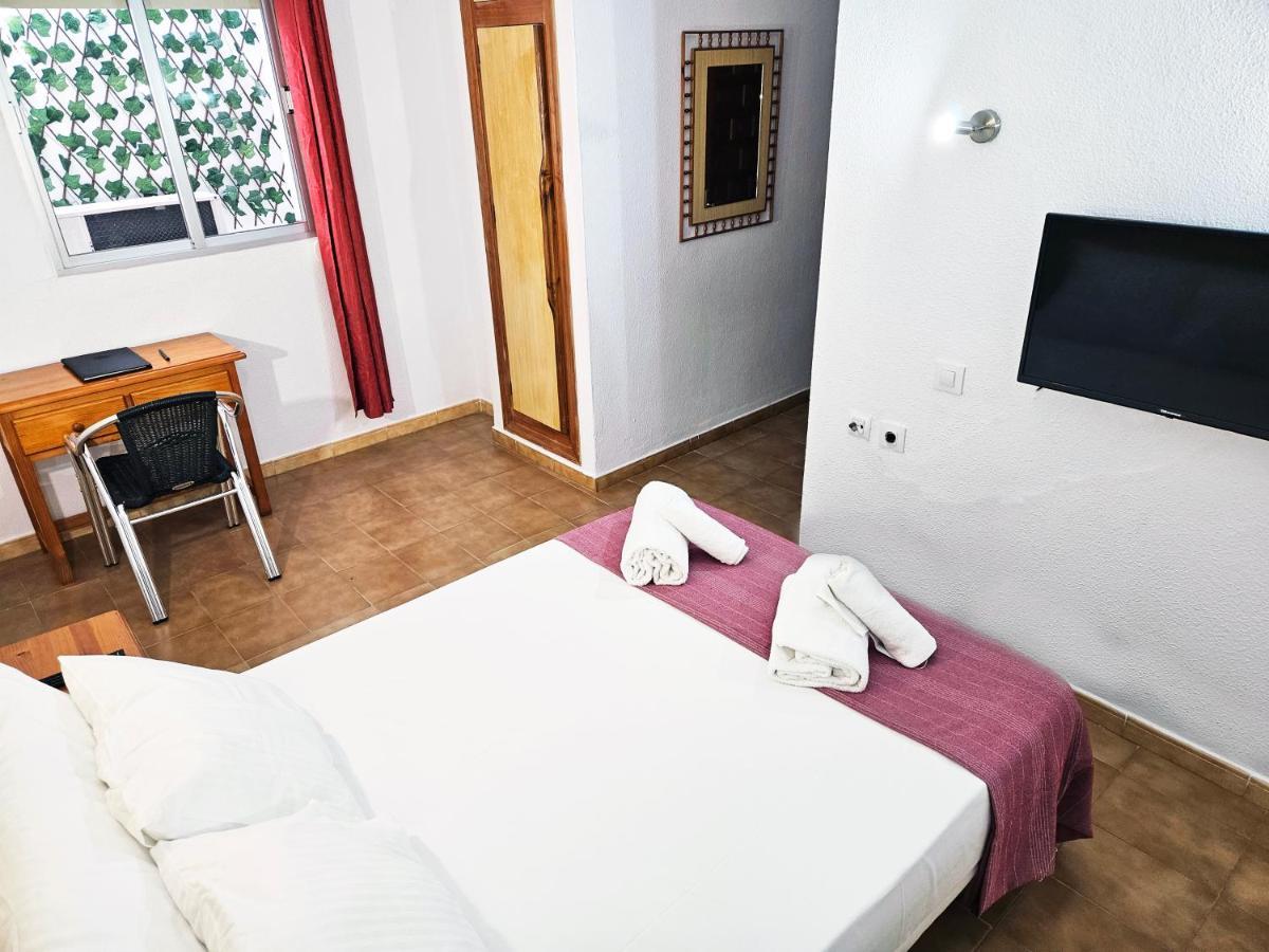 Hotel San Vicente - Centro Playa Conil De La Frontera Eksteriør billede