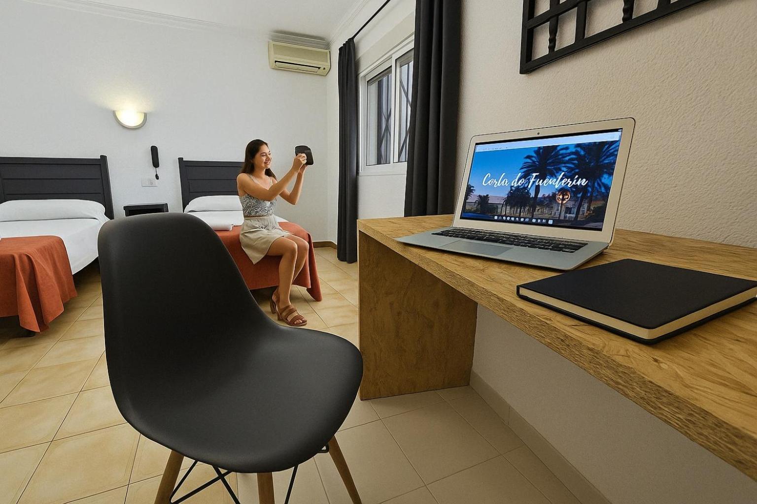 Hotel San Vicente - Centro Playa Conil De La Frontera Eksteriør billede